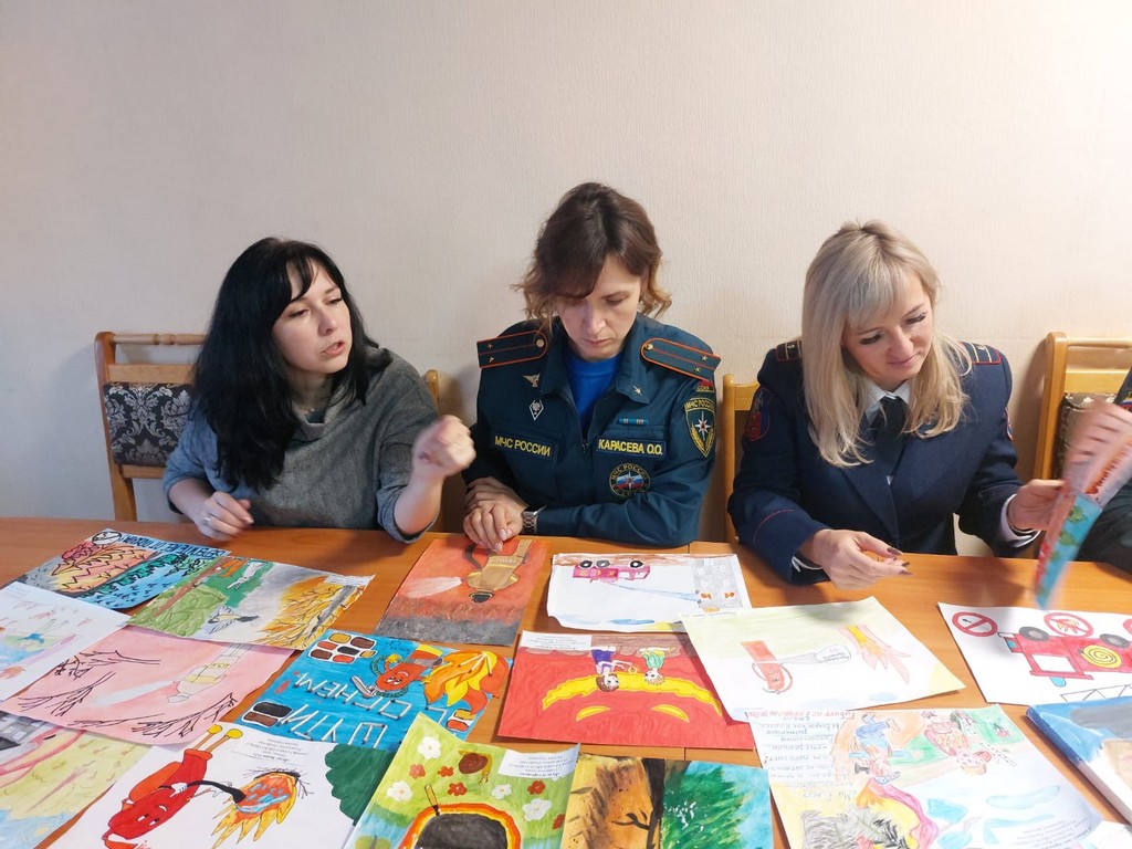 Муромское подведение итогов конкурса рисунков «35 лет МЧС»